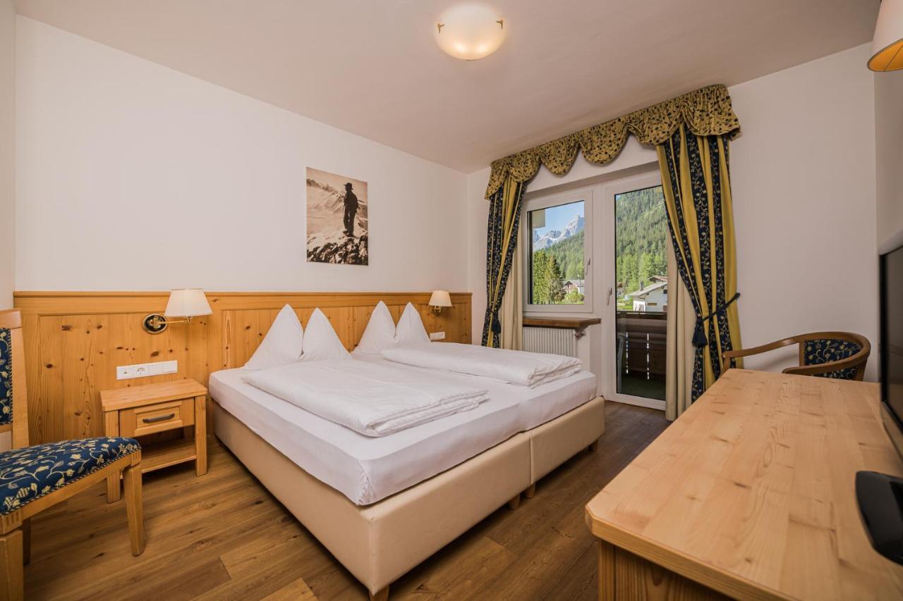 Hotel Waldheim Sexten Exteriér fotografie
