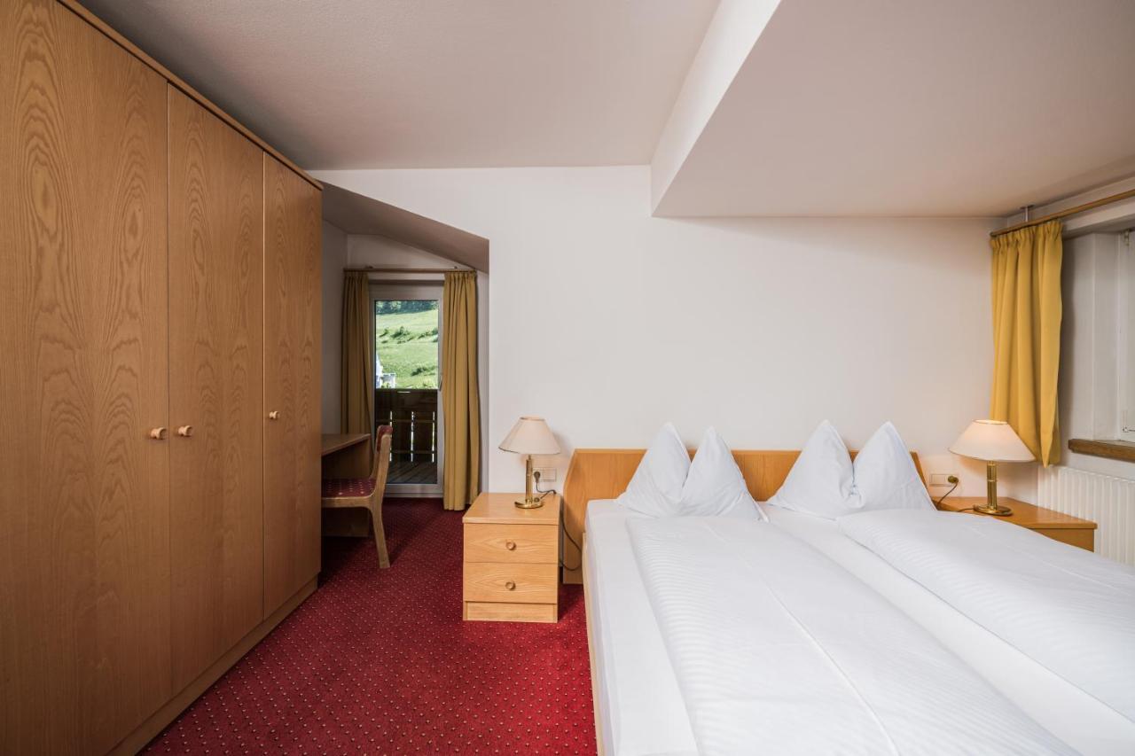 Hotel Waldheim Sexten Exteriér fotografie