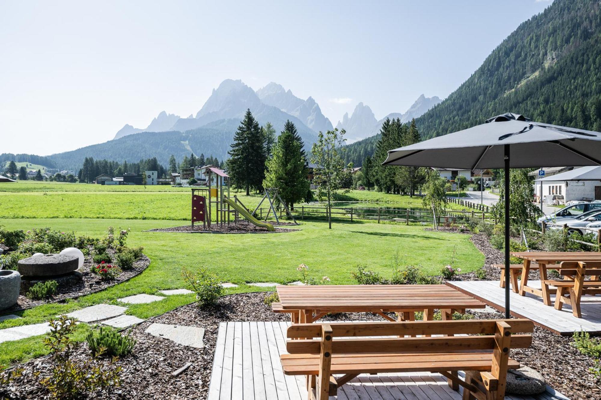 Hotel Waldheim Sexten Exteriér fotografie